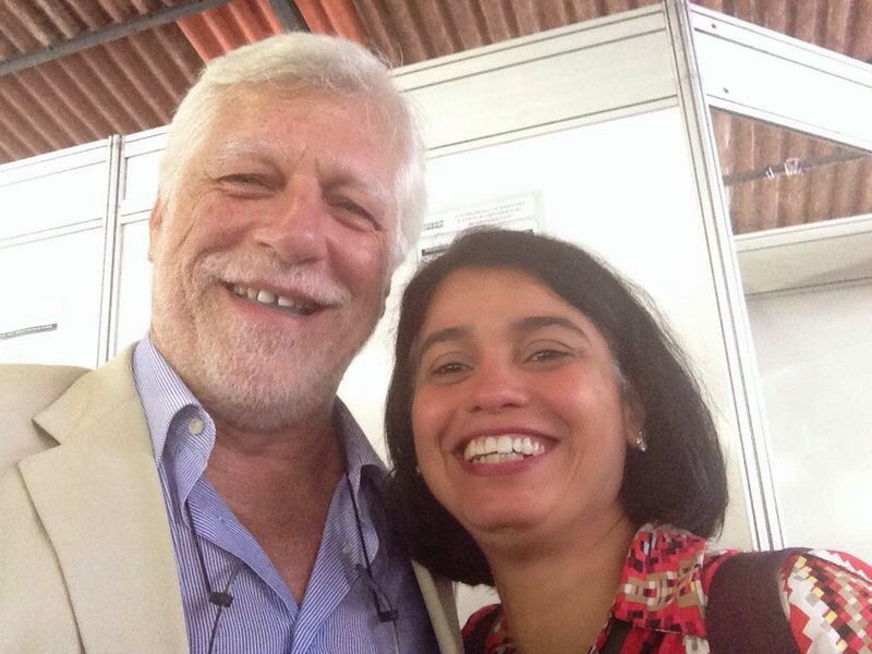 Prof. Romeu Carillo Jr. e Profª. Carla Holandino